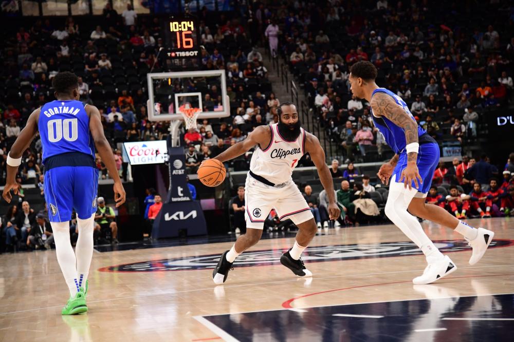 通过租借的 通过租借的